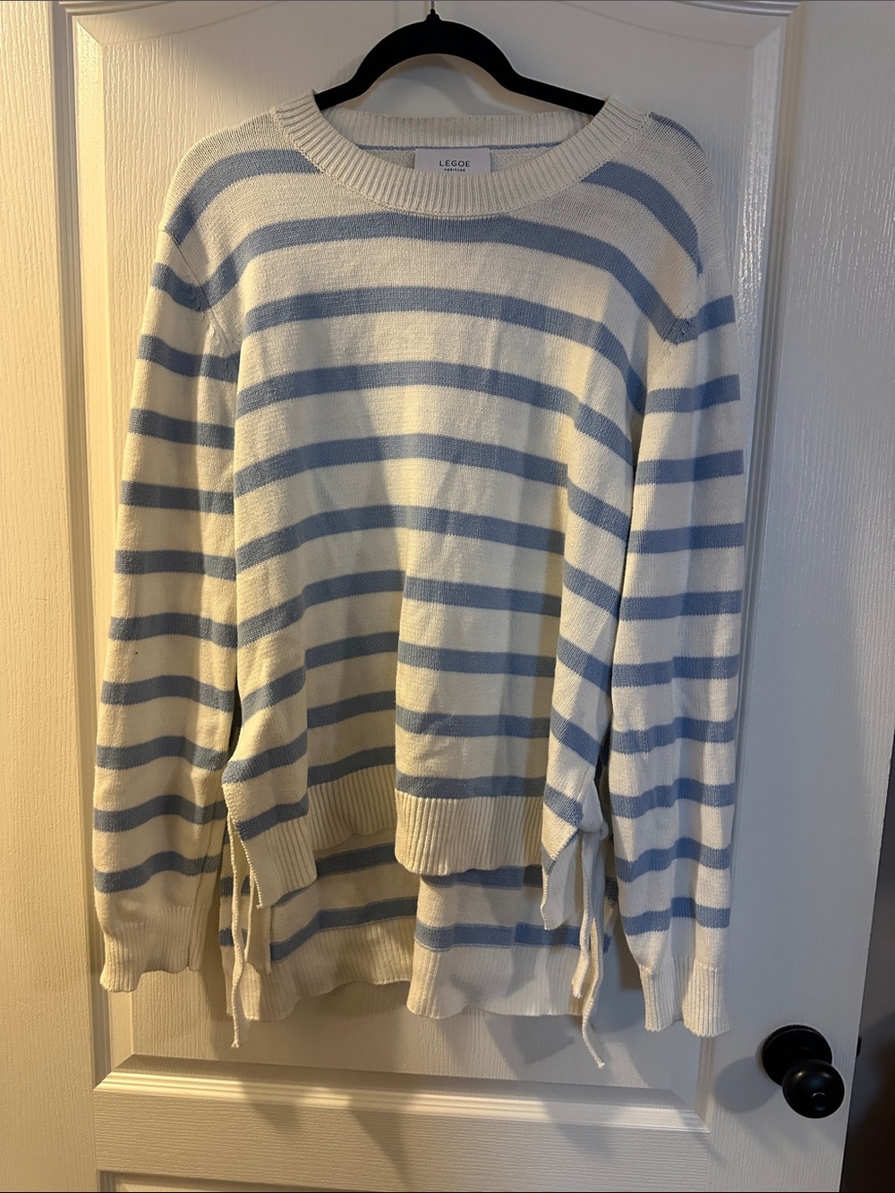 LEGOE Heritage Maternity Light Blue Stripe Lightweight Sweater (US 12-14) Size 4